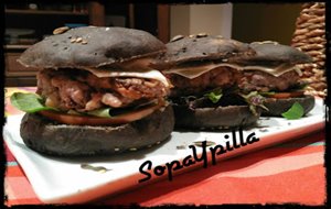 Panecillos Negros De Hamburguesa 
