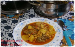 Costillas Con Garbanzos Y Patatas
