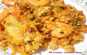 Paella De Arroz Con Jibias, Almejas Y Langostinos