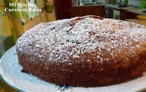 Pastel De Chocolate, Guindas Y Cacahuetes
