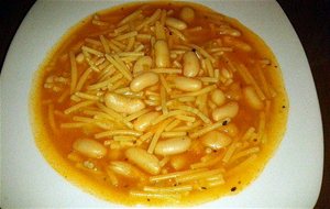 Sopa Siciliana De Fideos Con Fabes, Alubias O Porotos