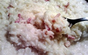 Risotto Bianco O Arroz Cremoso Con Bacon Y Cebolla