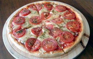 Pizza Napolitana {tomate Natural}