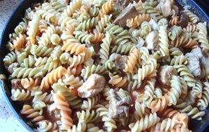 Pasta Con Estofado Y Macarrones Boloñesa Exprés