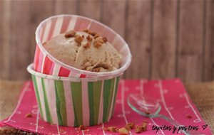 Helado De Turrón Con Crocanti De Almendras (sin Azúcar Y Sin Lactosa).
