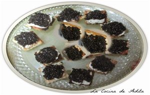 Canapés De Caviar
