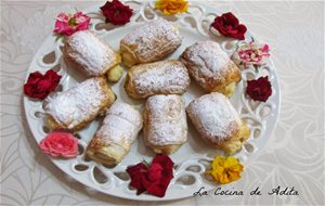 Canutos Rellenos,  De Crema De Almendras
