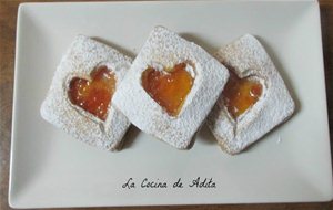 Galletas De Vainilla, Rellenas De Albaricoque
