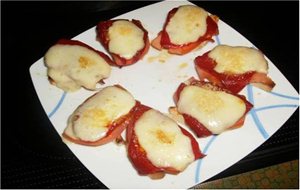 Pimientos Del Piquillo Con Queso
