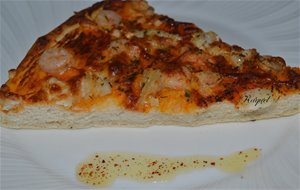 Pizza Con Merluza Y Gambas
