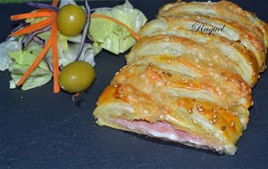 Trenza De Hojaldre Rellena De Jamón Y Queso 
