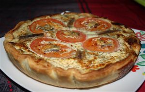 Quiche De Pavo Braseado, Anchoas Y Tomate