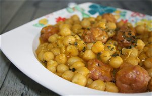 Garbanzos Con Albóndigas (gm)