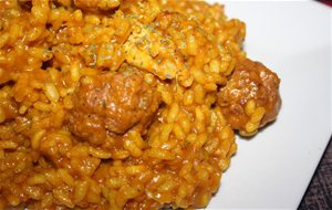 Arroz Meloso Con Albóndigas