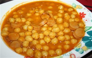 Garbanzos Con Salchichas Y Jamón (gm F)