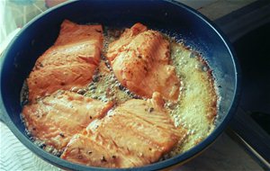 Salmon A La Mantequilla 
