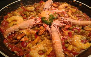 Hoy, Siguiendo La Tradición Madrileña: Los Jueves, Paella!
