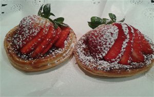 Tartaletas De Hojaldre Con Fresas
