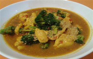 Cuidándome: Pollo Al Curry Con Brócoli Y Cus Cus
