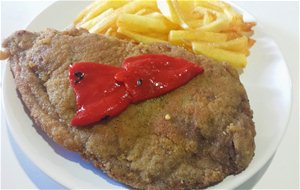 Cachopo Asturiano Con Patatas Fritas
