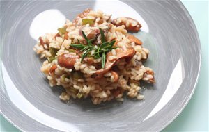 Arroz Meloso Con Níscalos, Jamón Ibérico Y Ajetes Al Aceite De Trufa
