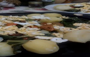 Receta: Patatas Guisadas Con Acelgas Y Huevo Revuelto.
