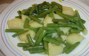 Jud&iacute;as Verdes Con Patatas			