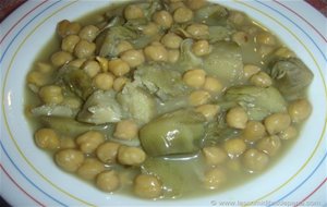 Alcachofas Con Garbanzos			