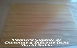 Palmera Gigante De Chocolate Y Dulce De Leche
