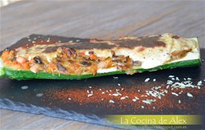 Calabacín Relleno De Verdura Y Mozarella
