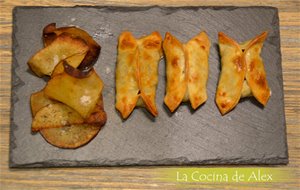 "empanadillas" De Morcilla Y Manzana Verde Con Chips De Manzana
