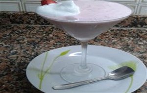 Mousse De Fresas Con Nata