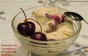 Helado De Cerezas Y Chocolate Blanco