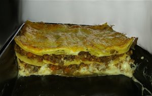 Lasaña A La Boloñesa Con Berenjena Y Bechamel Casera
