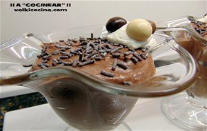 Mousse De Chocolate Fácil Sin Huevo ( Con Nubes O Malvaviscos )
