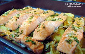 Salmón Al Horno Con Patatas Panaderas